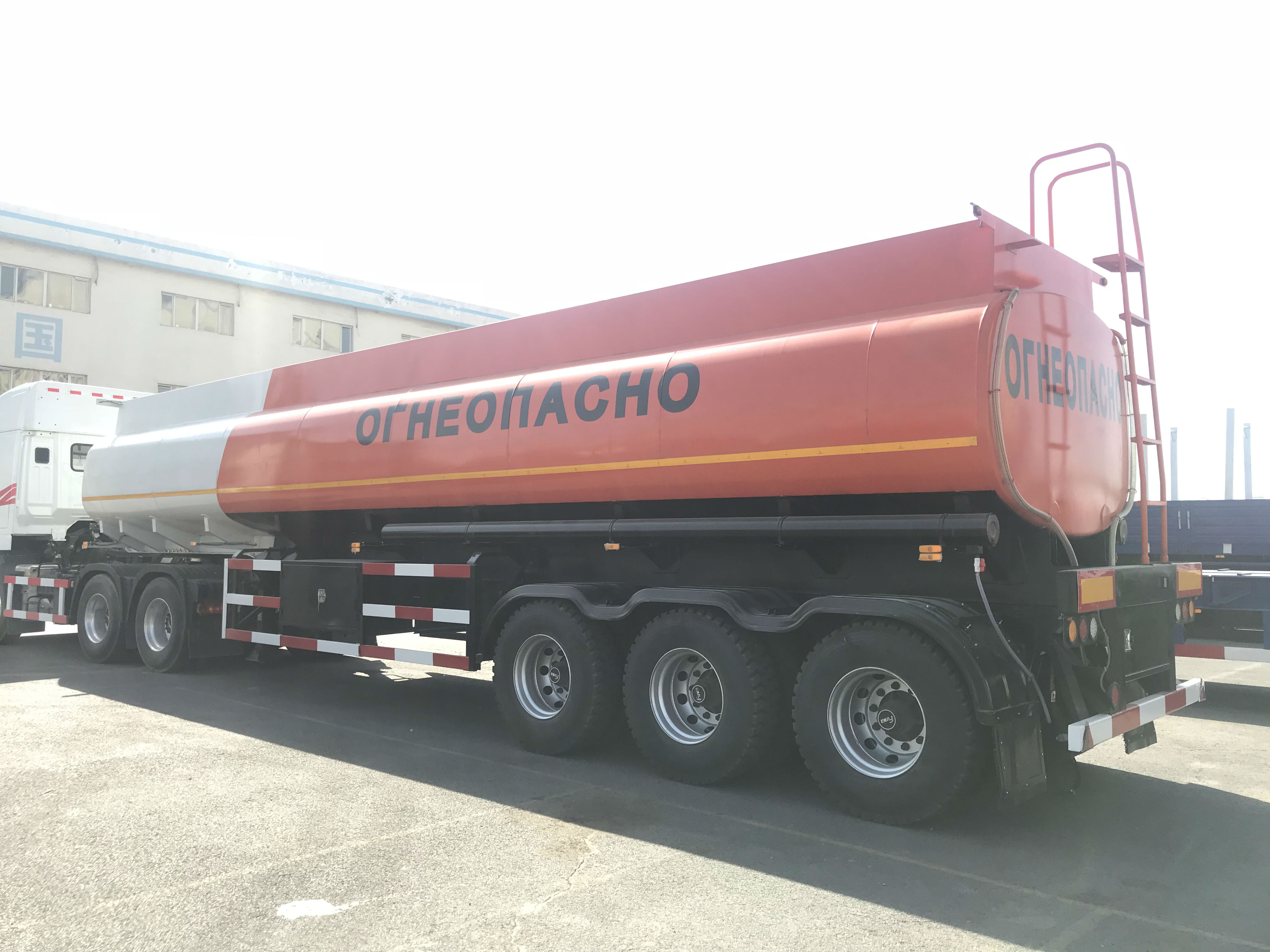 運(yùn)油半掛車(chē) (5).jpg